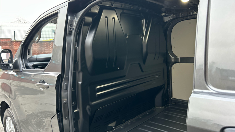 Ford Transit Custom 320 L1 Diesel Fwd 2.0 EcoBlue 136ps H1 Van Limited